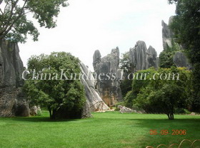 <a href=http://www.chinakindnesstour.com/cityguide/kunming/ target=_blank class=infotextkey>Kunming</a> tour